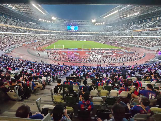 50994人观看夏末特别赛 日本首都球队创上座纪录(15)