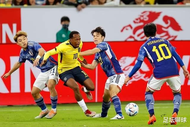 0-0！亚洲第二爆冷，被FIFA第44零封，门将扑出点球，韩国1-0+越南3-0(3)