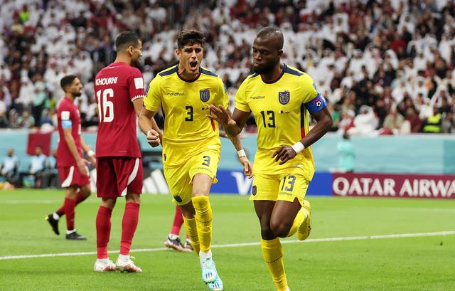 2-0！厄瓜多尔队上半场狂轰卡塔尔，幸亏国足没去世界杯(5)