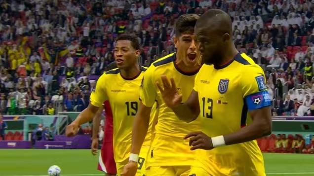 2022卡塔尔世界杯，揭幕战卡塔尔0: 2不敌厄瓜多尔，我们竟看到了中国男足的影子(2)