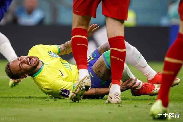 世界杯G.H组第二轮！内马尔受伤巴西实力受损，恐平局收场(1)