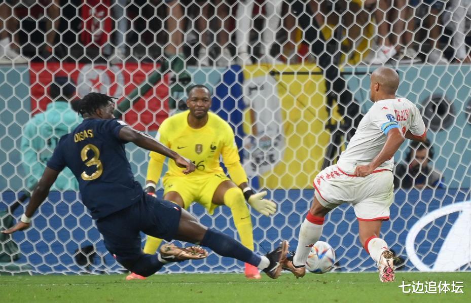 0: 1！第98分钟绝平被吹，法国小组第一出线，淘汰赛静待阿根廷？(4)