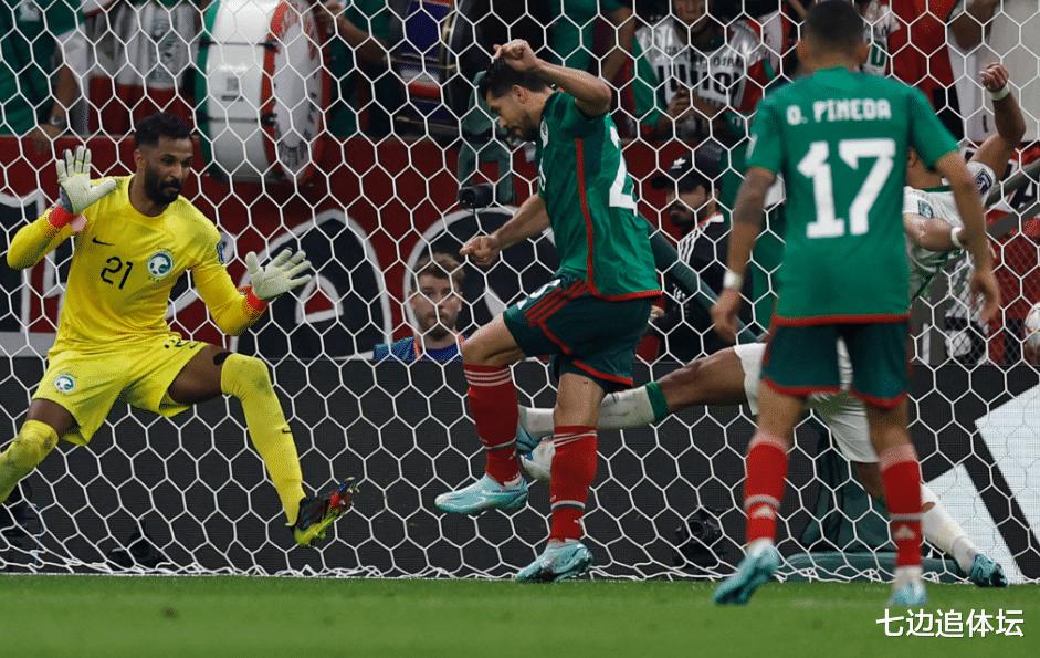 2: 1！墨西哥赢球出局，又一亚洲球队出局，莱万获利：输球晋级(4)