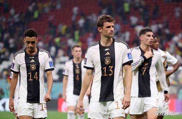 世界杯残酷一夜：西班牙将德国推下悬崖，德国却挽救了西班牙！(2)
