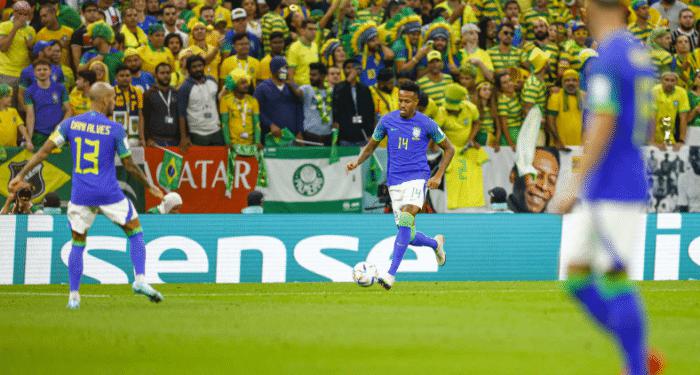 第92分钟绝杀！世界杯大冷门诞生，巴西队吞败仗，创尴尬纪录(3)