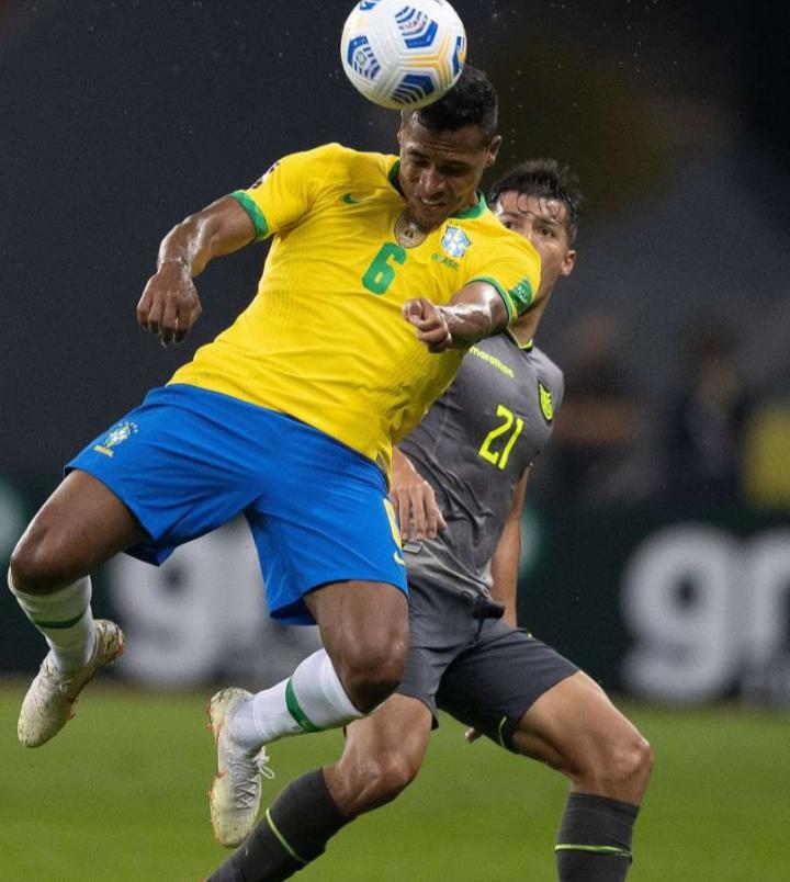 2017世界杯预选赛：巴西 2: 0 厄瓜多尔 加布里埃尔·热苏斯在巴西获胜中大放异彩(4)