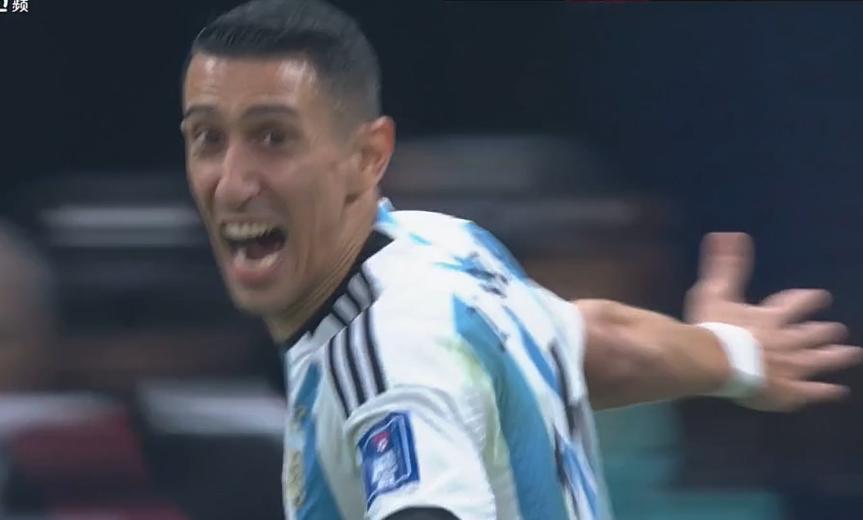 踢疯了！阿根廷队2-0法国，冠军稳了？迪玛利亚先造点后又进球(4)