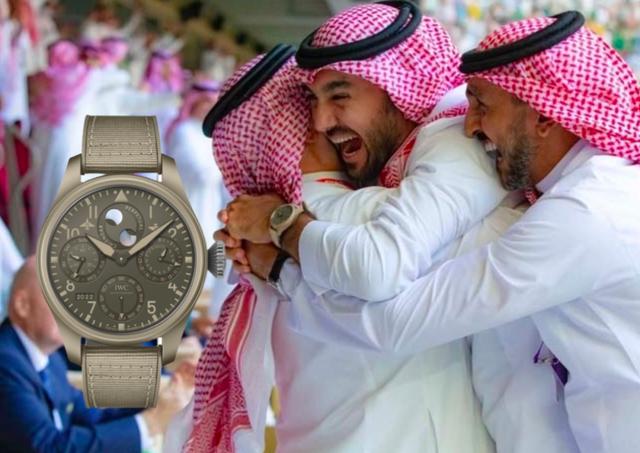 C罗签沙特球队赚14亿晒500万钻表，中东土豪买表比他更疯狂！(7)