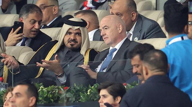 FIFA主席亮相海湾杯 沙特卡塔尔国奥队首轮后领跑(1)