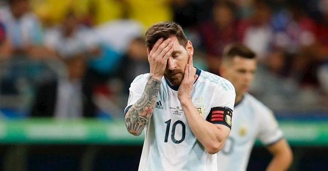 时隔一月，国际足联调查阿根廷，金手套素质低，梅西冠军存在污点(6)