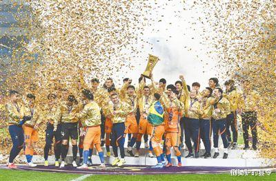 鲁能创历史，鲁能战胜杭州再夺足协杯冠军(1)