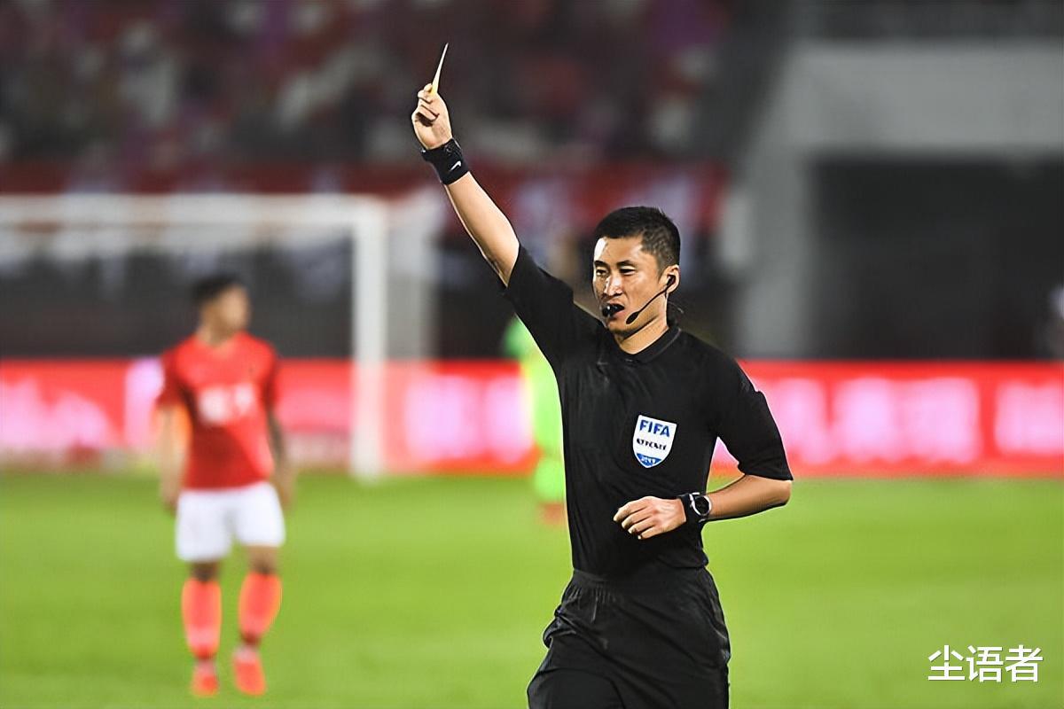 中超金哨被查悬念揭晓，国际足联官宣重任，创造中国足球21年来纪录(5)