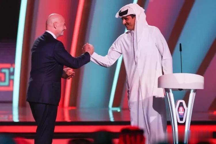 卡塔尔财团45亿欧购得曼联，可能引发的蝴蝶效应

1，曼联可能两成为第二个曼城！(1)