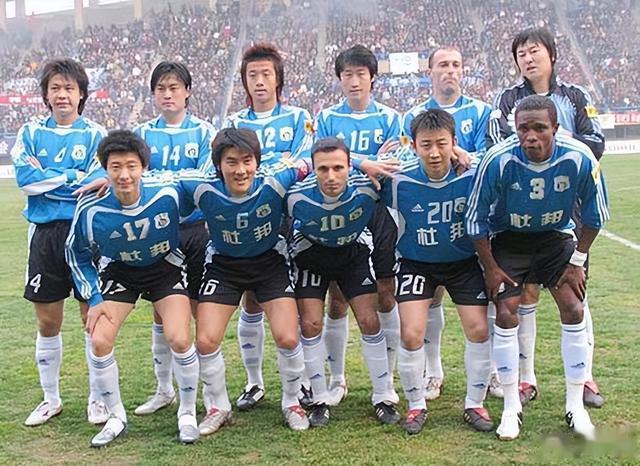 大连足球史上今天：2005年李明退役+中超夺冠庆典，实德2-1国安(3)