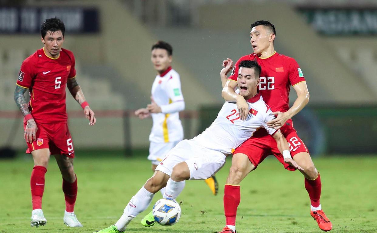 从1-0到2-1！越南队奇迹两连胜，剑指世青赛，中国男足已被超越！(6)