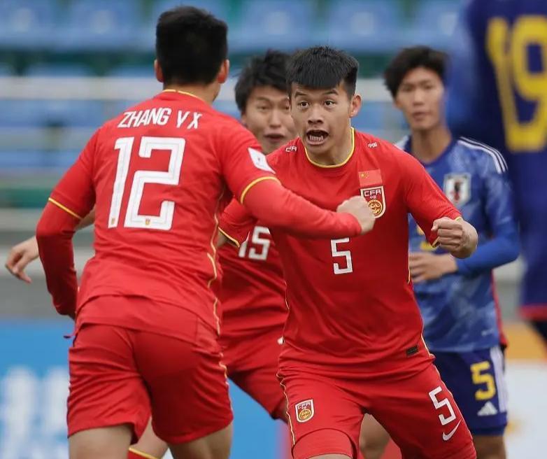 越南U20连克强敌出线在望！中国足球已经输在了起跑线上？(2)