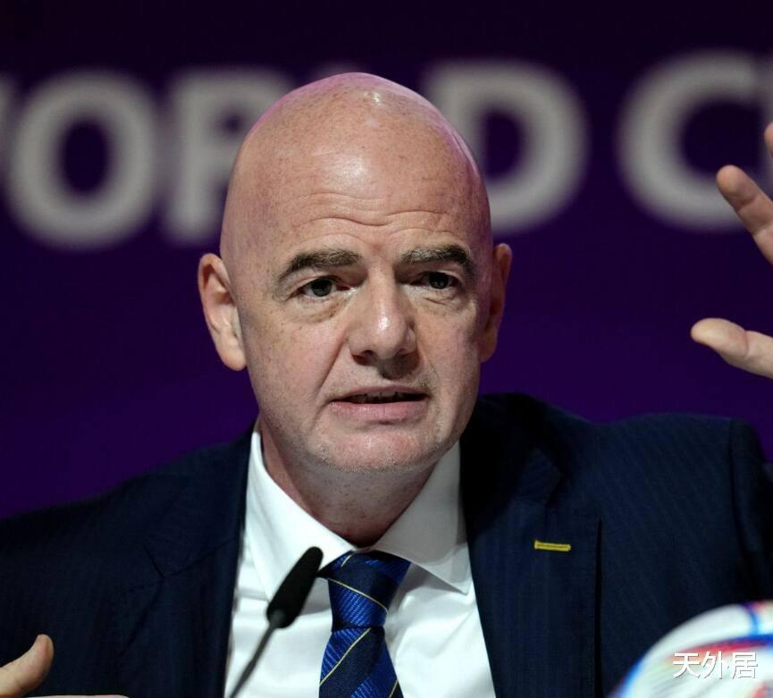 2026世界杯赛制曝光后，外国球迷吐槽FIFA：目标就是中国足球！(1)