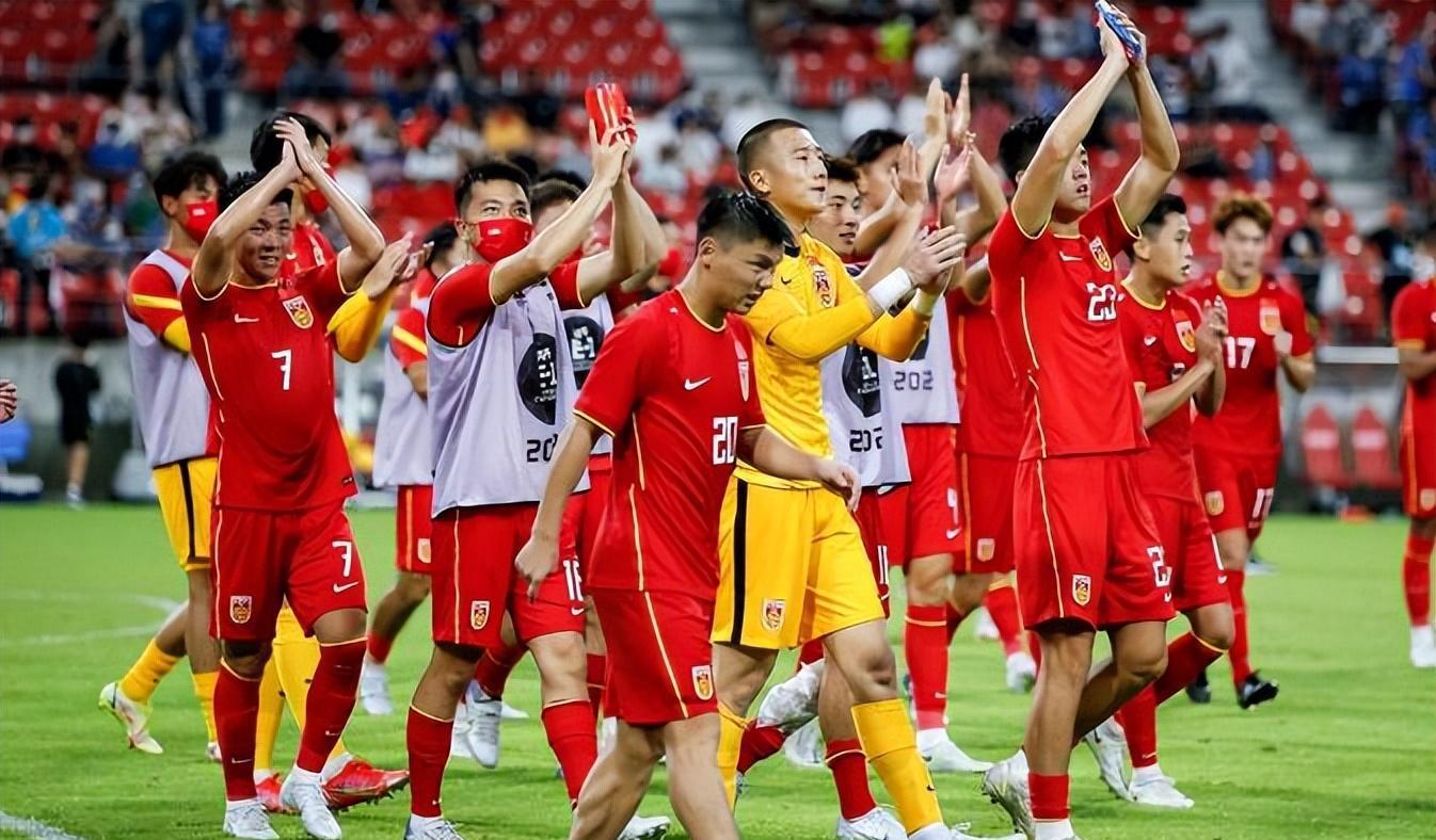 1比0！中国男足迎来2023年首场比赛胜利，新国脚处子秀进球成亮点(2)