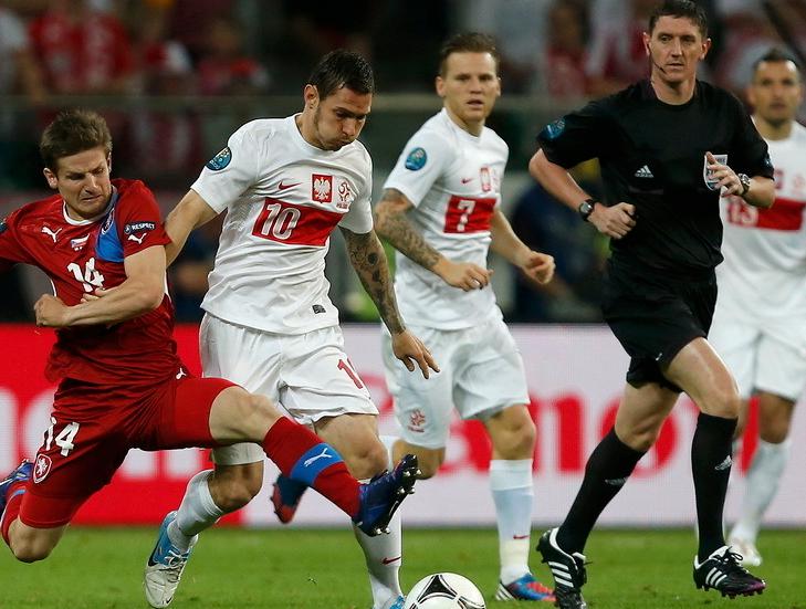 欧预赛：捷克VS波兰，实力不相伯仲，客队寻求得分(2)