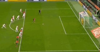 【欧预赛】C罗梅开创纪录！葡萄牙4比0大胜鱼腩(6)