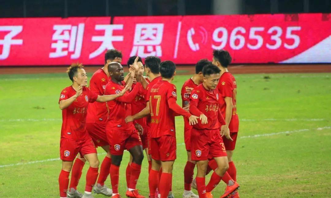 昔日希望之星唐诗成为中国足球的骄傲，如今沦落加盟中甲球队？(5)