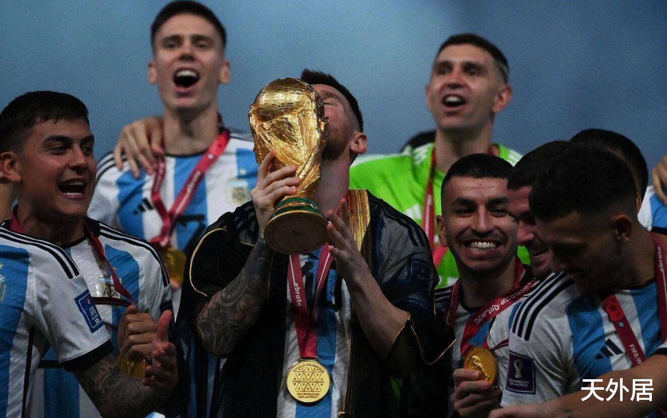 时隔39年，国足再次挑战世界冠军阿根廷！梅西下月启程来中国(1)