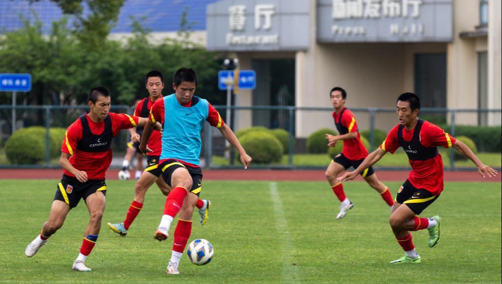 中国男足U173-2险胜卡塔尔，热身赛球队仍未找到比赛节奏(5)