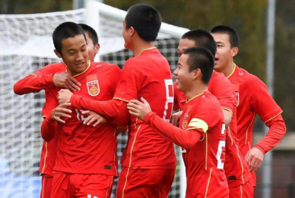 中国男足U173-2险胜卡塔尔，热身赛球队仍未找到比赛节奏(6)
