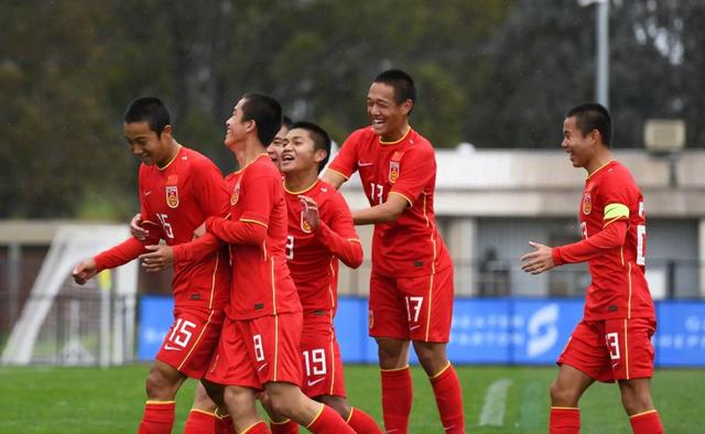 中国男足U173-2险胜卡塔尔，热身赛球队仍未找到比赛节奏(10)