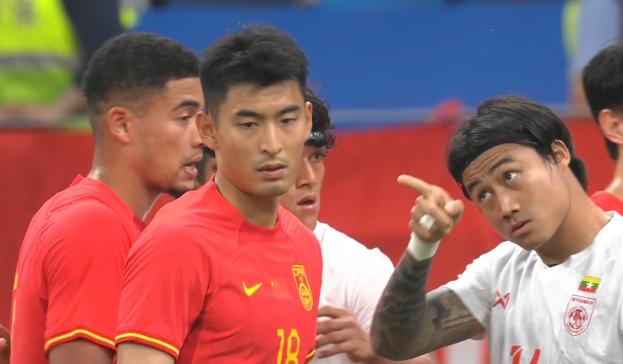 现在缅甸队都这么豪横了吗？敢当面指责中国队，而且国足的球员还没有脾气。

这是国(1)