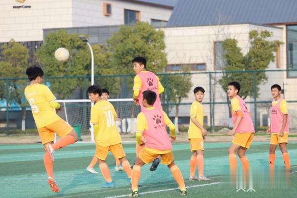 四级联赛 打破壁垒……江苏一体化推进足球青少年后备人才建设(3)