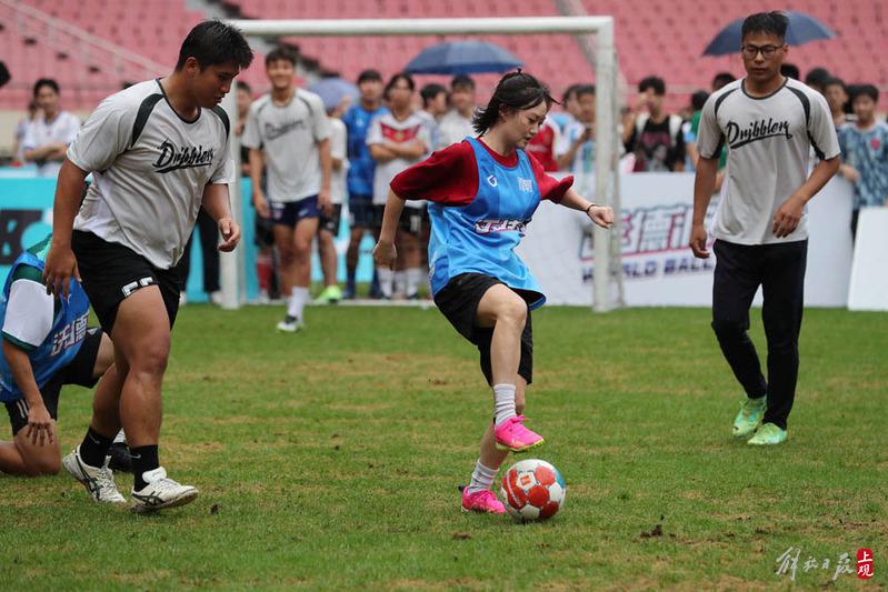 上海潮生活节启动，国内首个红人足球嘉年华带来运动热潮(4)