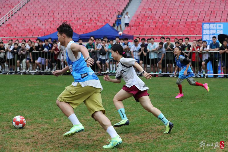 上海潮生活节启动，国内首个红人足球嘉年华带来运动热潮(7)