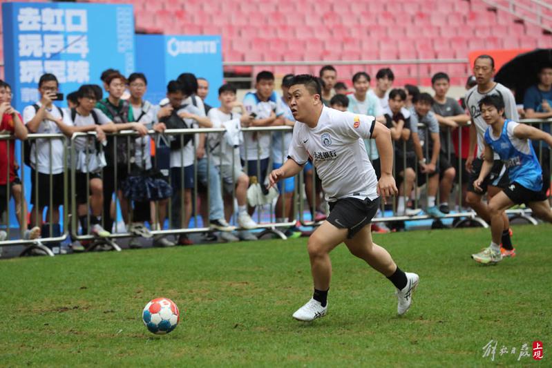 上海潮生活节启动，国内首个红人足球嘉年华带来运动热潮(9)