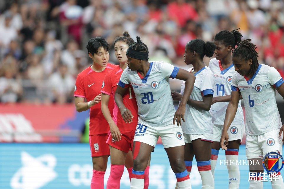 中国女足对手公布世界杯名单：两名归化球员落选，22人留洋海外(4)