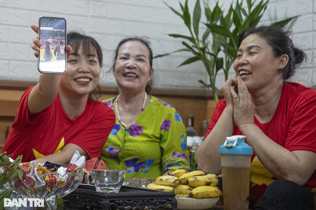 女足世界杯，越南人的爱国主义。为什么我们媒体上没有类似的报道？

据报道，当女足(7)