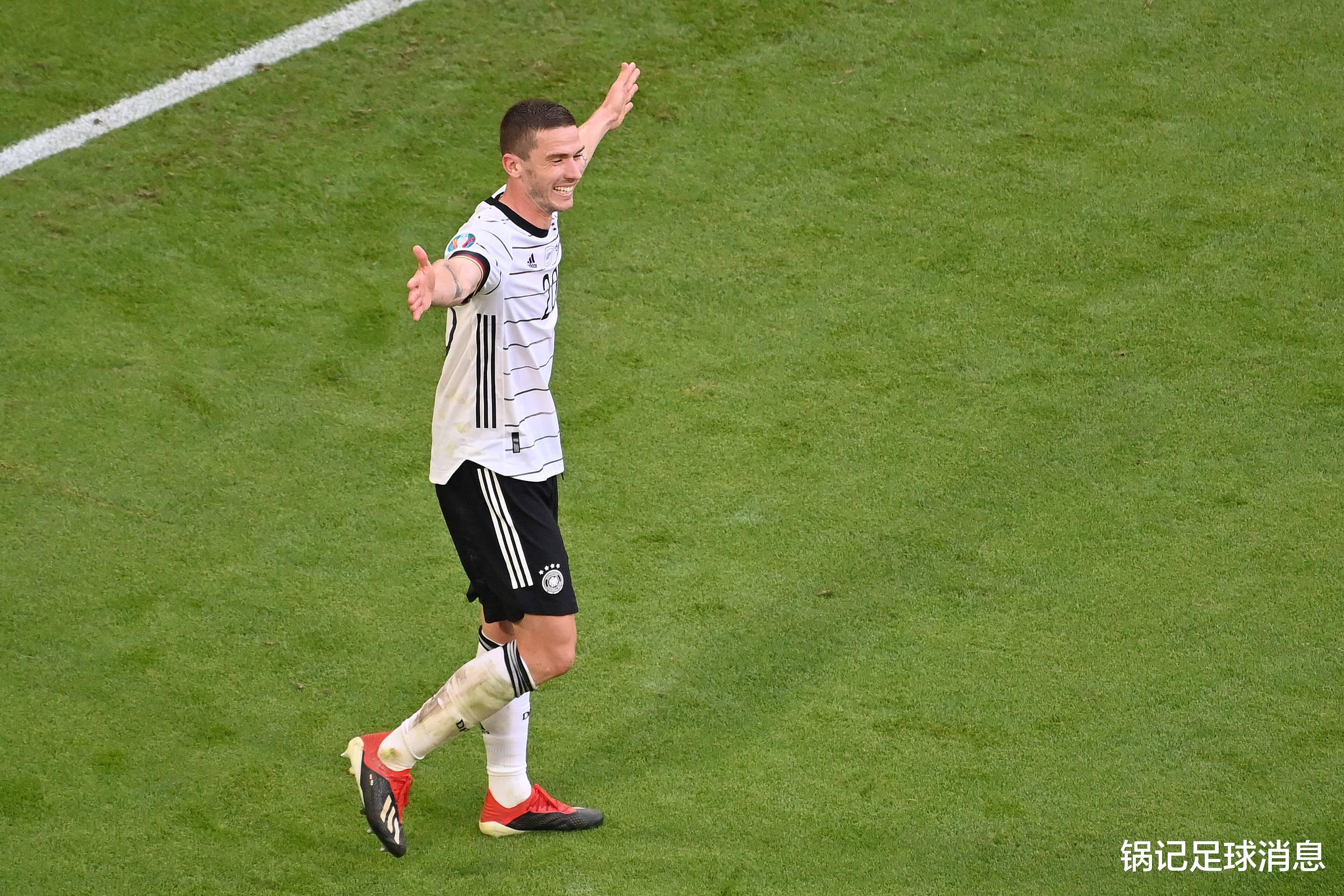 德国国脚前锋，却出道于荷兰联赛，29岁时才迎来德甲首球(1)