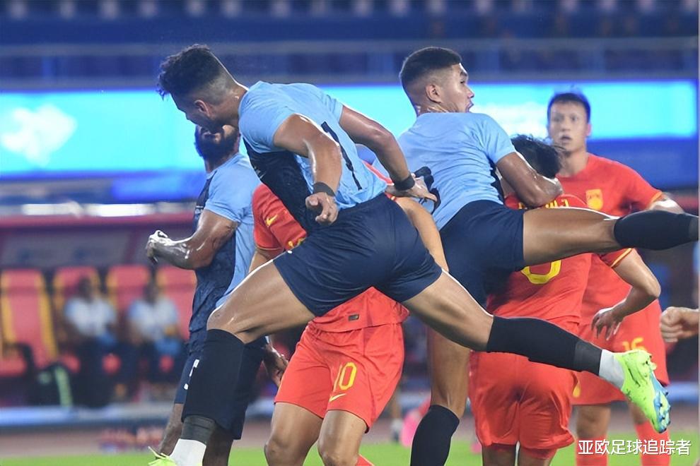 中国亚运男足首秀大胜，为中国足球注“强心针”的同时，亦需总结(4)