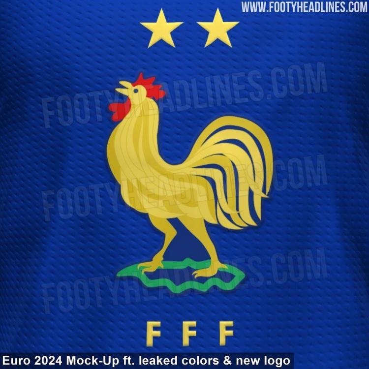 法国队2024主场球衣谍照：从深蓝回归传统蓝色，队徽换成金色(3)