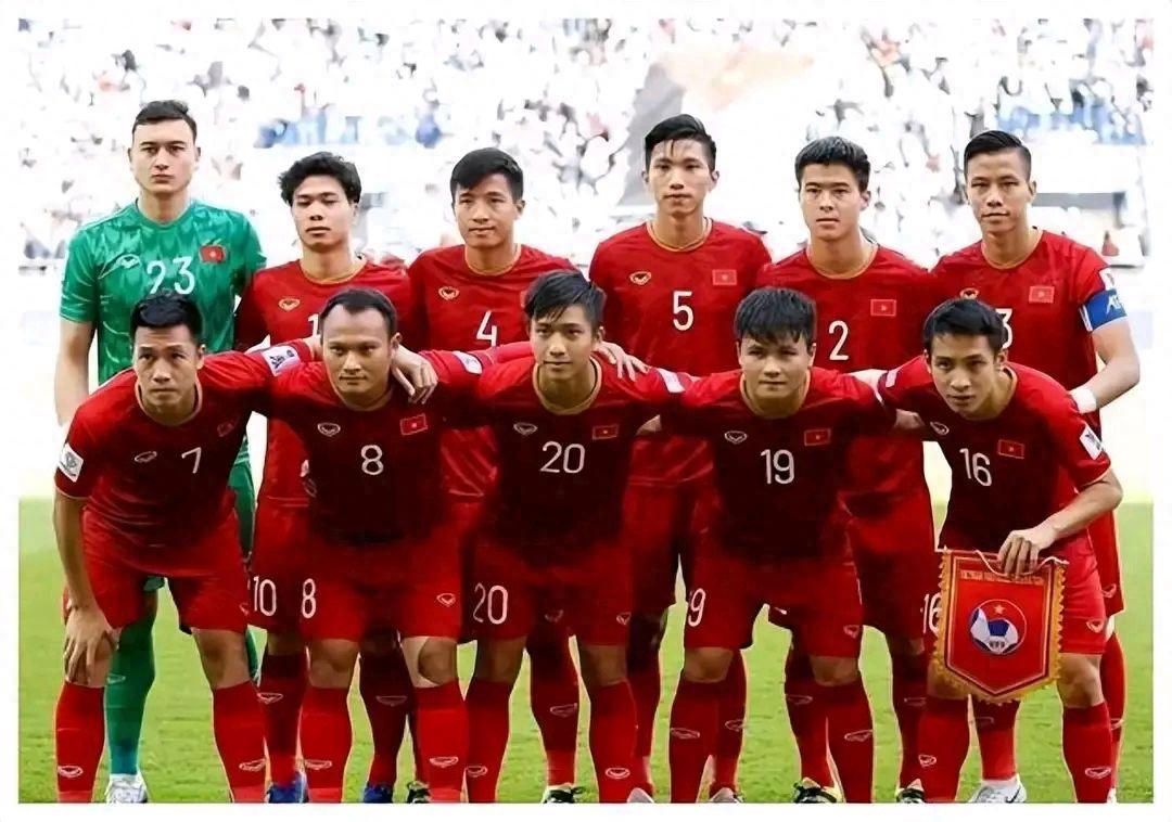 越南国家队招入15名国奥球员 国足应像越南学习并加强青训建设(5)