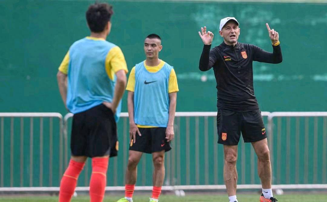 越南国家队招入15名国奥球员 国足应像越南学习并加强青训建设(8)
