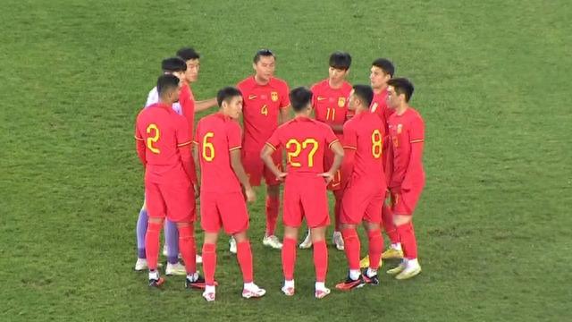 1-2！2-0！友谊赛1胜1负，国足被亚洲第10逆转绝杀，成功复仇越南(1)