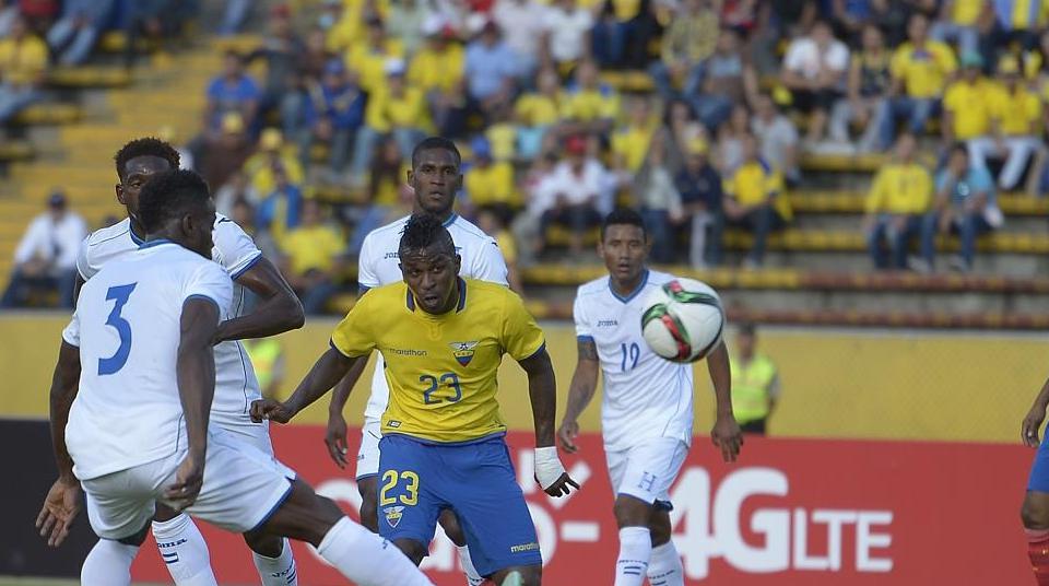 世预赛：厄瓜多尔VS哥伦比亚，双方战意颇高，厄瓜多尔锋线能力突出(3)