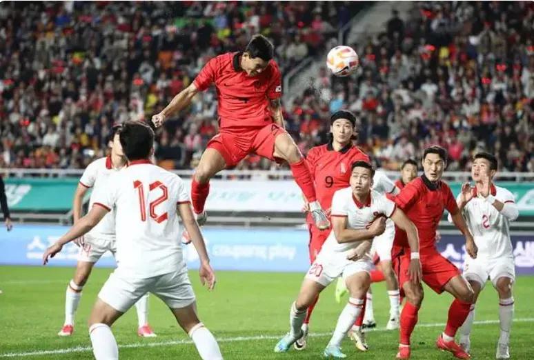 韩国6：0痛殴越南，打在越南身上，痛在国足心里：世界杯又悬了(1)