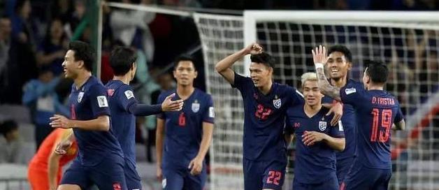 世预赛好消息，中国男足运气爆表，泰国队射手王遭遇重创(4)