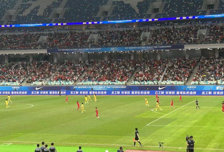 3比0击败泰国队！中国女足保住奥预赛晋级希望(2)