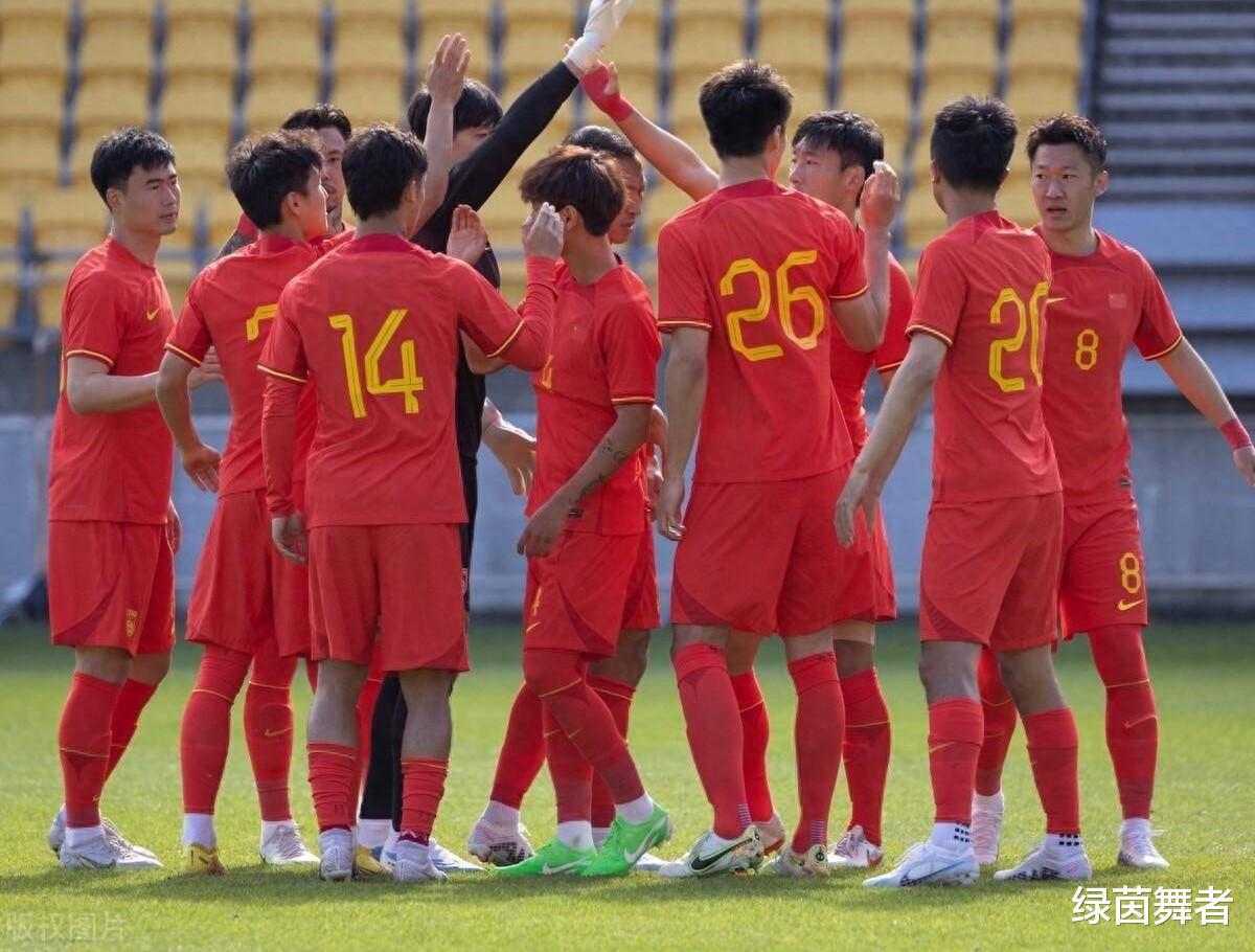 晚上20点！中国男足决战泰国，底线1-0，输球或将提前无缘世界杯(5)