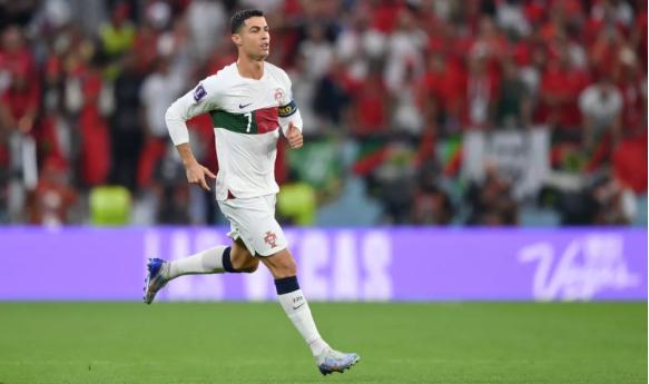 确认葡萄牙首发阵容：罗纳尔多为国家队出场第204次(1)