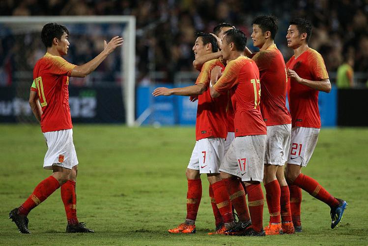 国足逆袭泰国开门红 ，赛后传来噩耗，武磊后悔，球迷担心(6)