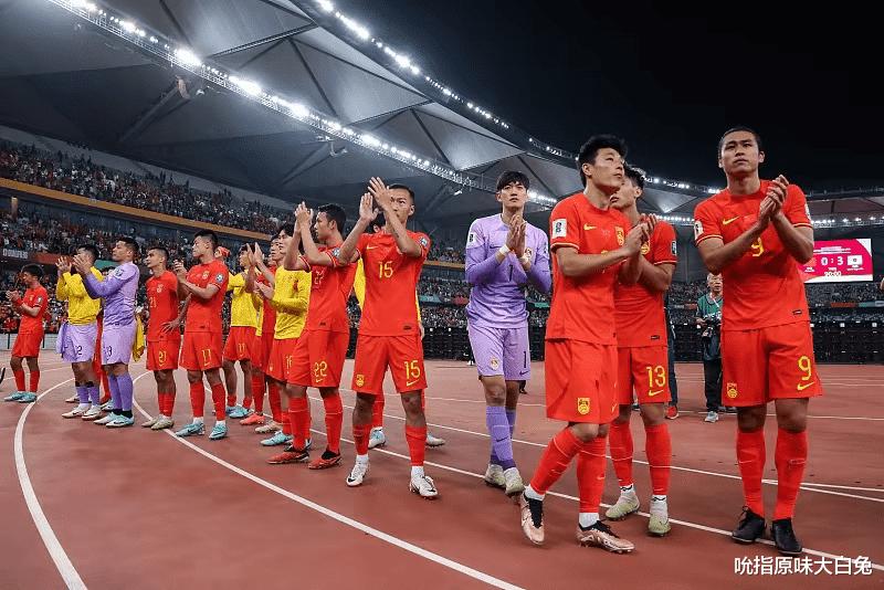 国足为何与日韩足球水平越拉越远？看看中国男足的中轴线上都有谁(3)